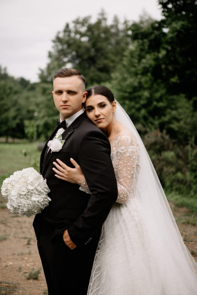Что делают гости во время свадебной фотосессии молодоженов — Свадебный портал Marry