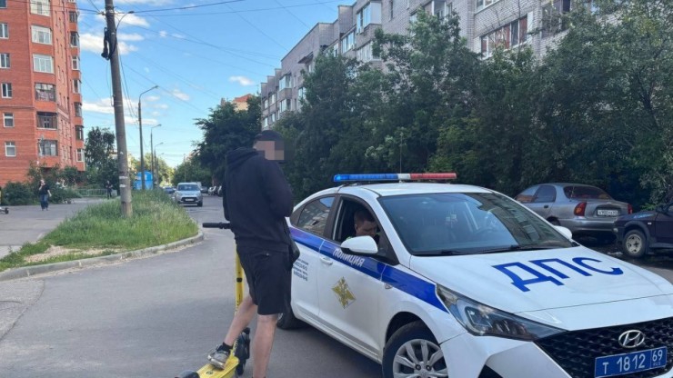 В Твери за неделю оштрафовали 16 водителей электросамокатчиков - новости ТИА