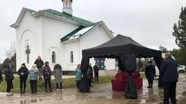 В Тверской области простились с Вячеславом Сизовым, погибшим на СВО - новости ТИА