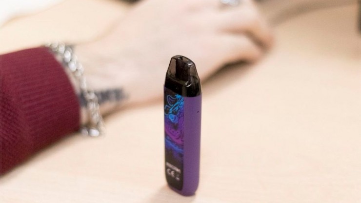 Президент и депутаты поддерживают полный запрет вейпов в России - новости ТИА