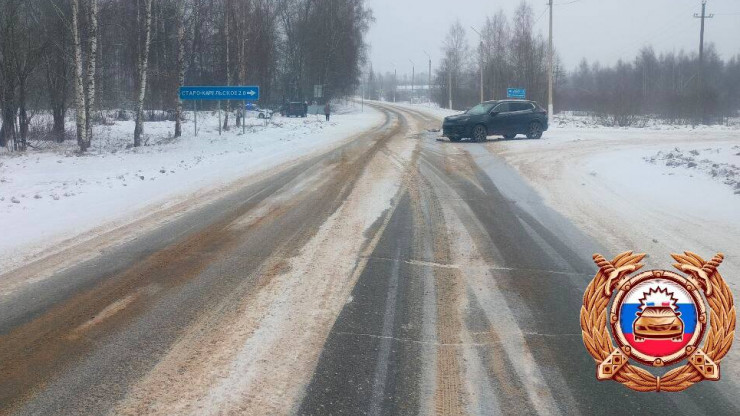 В Лихославле женщина-водитель нарушила ПДД и попала в аварию - новости ТИА