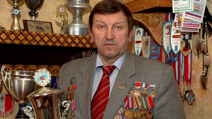 В Торжке празднуют юбилей заслуженного тренера России по самбо Николая Савина - новости ТИА