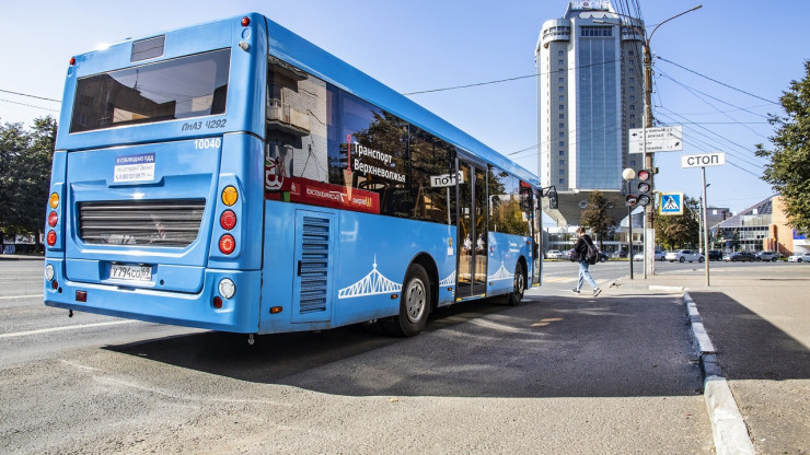 В Твери пассажирам синих автобусов подарят георгиевские ленточки - новости ТИА