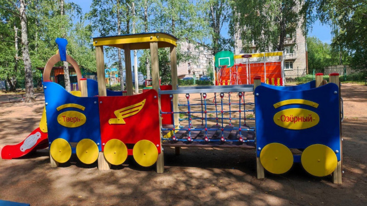 В детских садах Тверской области устанавливаются новые игровые комплексы - новости ТИА