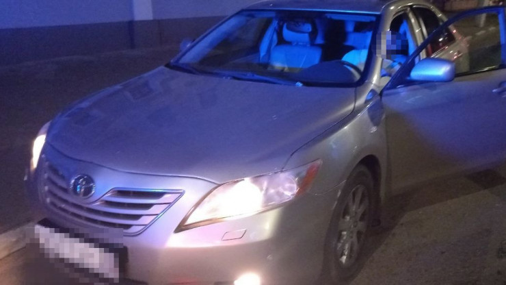 В Твери 14-летний водитель на Toyota Camry пытался скрыться от сотрудников ГИБДД - новости ТИА