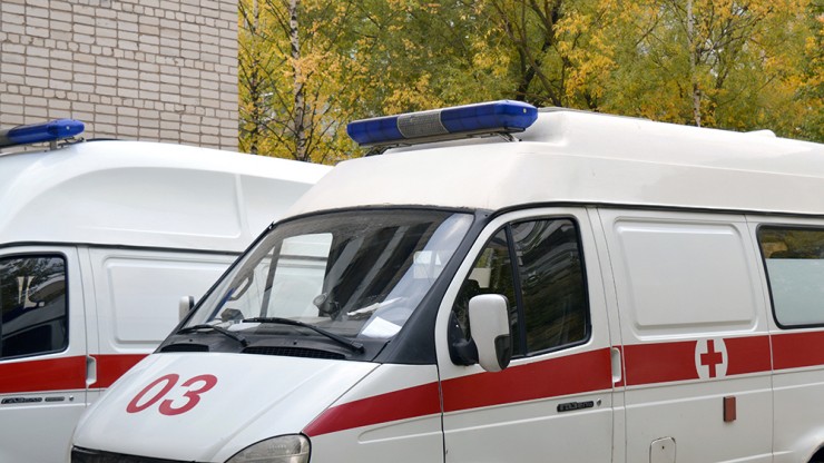 В Твери женщина сбила трёх пешеходов, проехав на красный сигнал светофора - новости ТИА