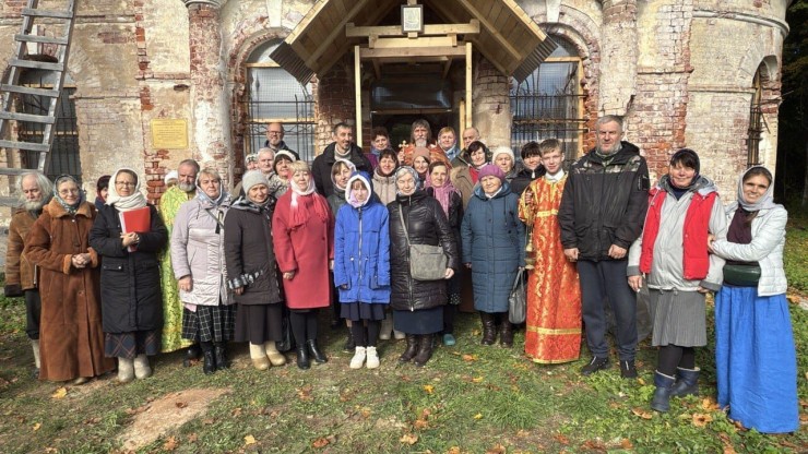 В храме села Осипово Торжокского округа впервые за 90 лет совершили Литургию - новости ТИА