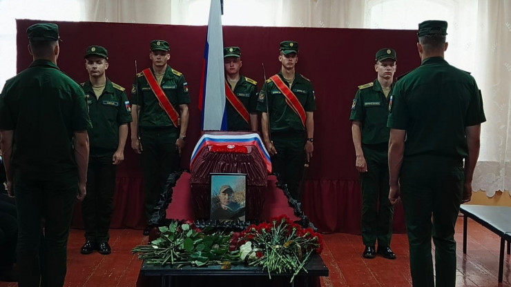 В Тверской области похоронили Дмитрия Большакова, погибшего на СВО - новости ТИА