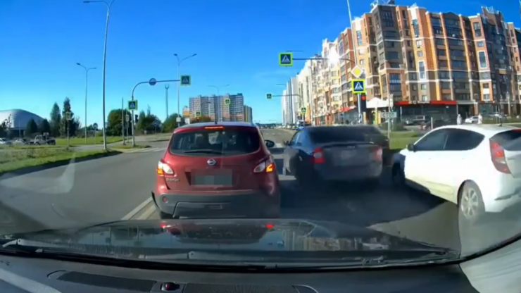 В Твери наказали водителя, который устроил неуместный финт на дороге - новости ТИА