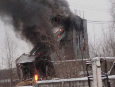 В городе Конаково горит бывший бетонный завод  - новости ТИА