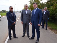 Глава администрации Юрий Тимофеев провёл инспекционную поездку по тротуарам и дворам Твери - Новости ТИА