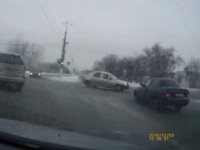 В Твери на набережной Лазури столкнулись две легковушки - Новости ТИА