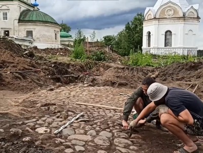 В Старице археологи раскопали старинную площадь - новости ТИА