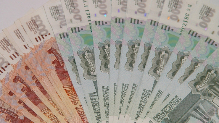 В Удомле 19-летний кассир украл в магазине 70 000 рублей - новости ТИА