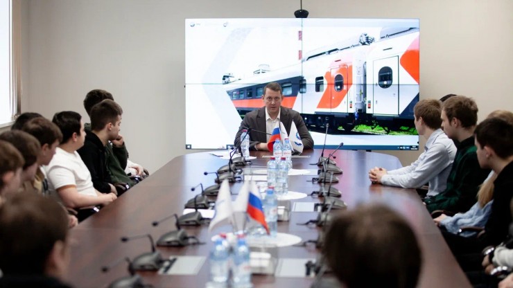 Нацелены на вагоностроение: в колледже им. П.А. Кайкова готовят студентов-целевиков для ТВЗ - новости ТИА