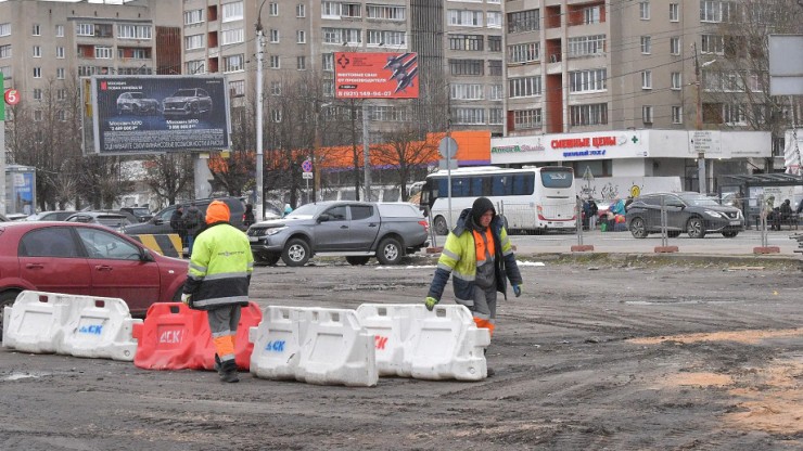 В Твери водителей просят освободить парковку в районе вокзала для ее ремонта - новости ТИА
