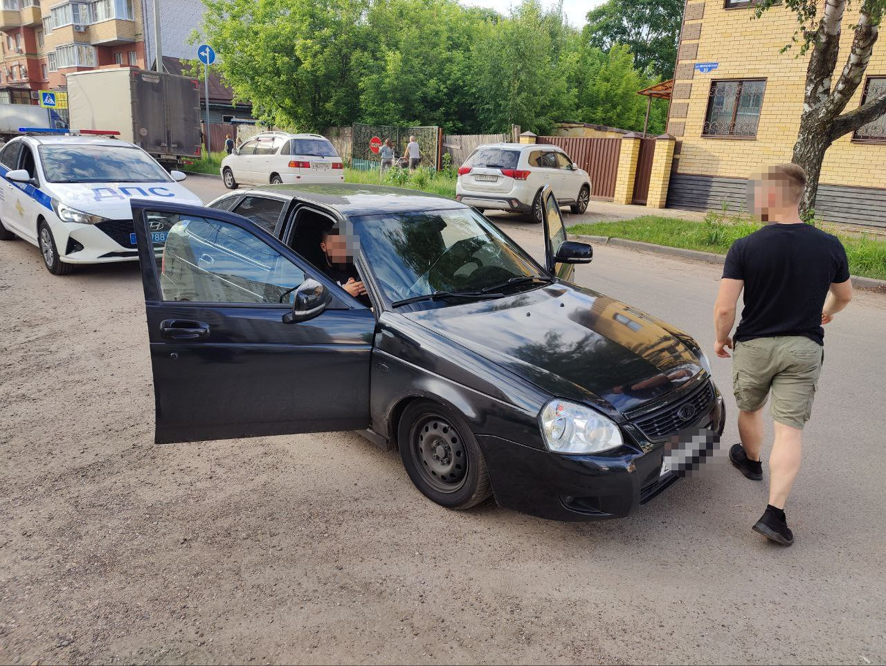 В Твери сотрудники ГАИ выписали штрафы за тонировку 112 автовладельцам - ТИА