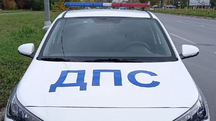 В Тверской области пьяная автоледи без прав отправилась с детьми на пикник - новости ТИА