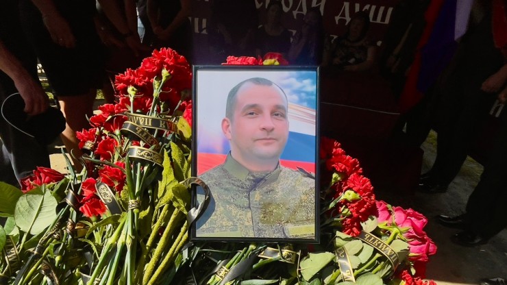 Жители Кимр простились с погибшим в СВО гвардии-сержантом Анатолием Павловым - новости ТИА