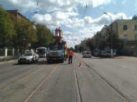В Заволжском районе Твери МУП "ПАТП-1" демонтирует контактную сеть трамваев - Новости ТИА
