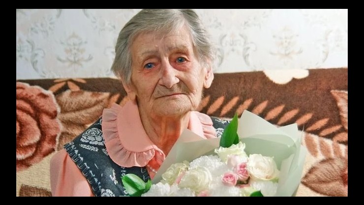Вековой юбилей отметила труженица тыла из Твери Клавдия Николаевна Струнаева - новости ТИА