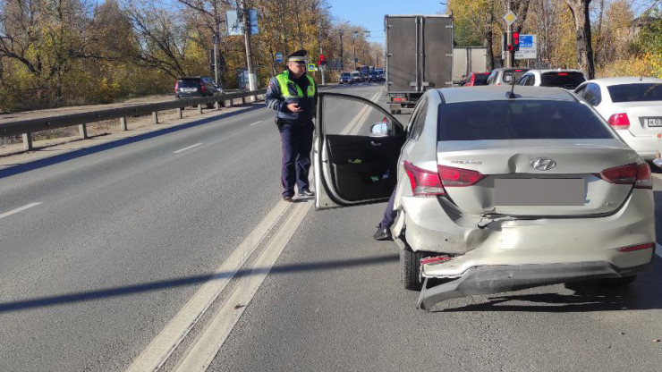 В Твери столкнулись два автомобиля, пострадал человек - новости ТИА