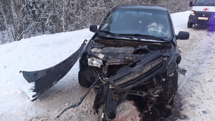 В Тверской области при столкновении трёх машин пострадала женщина - новости ТИА