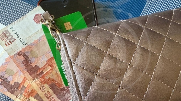 В России предложили ввести налог для "профессиональных бездельников" - новости ТИА
