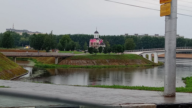 Настоятель храма Михаила Тверского рассказал, почему храм стал розовым - новости ТИА