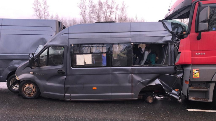 В ДТП с автобусом "Смоленск - Тверь" два пассажира погибли, шесть пострадали - новости ТИА