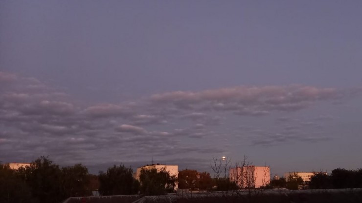 В Твери обломки беспилотника упали на парковку у торгового центра - новости ТИА