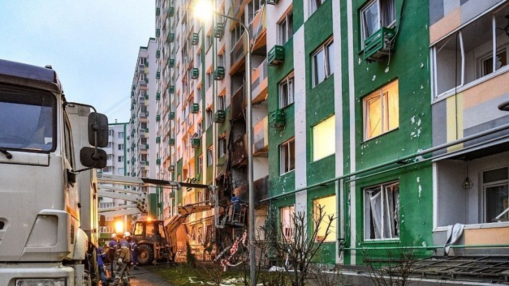 В Твери специалисты провели обследование дома, пострадавшего от обломков БПЛА - новости ТИА