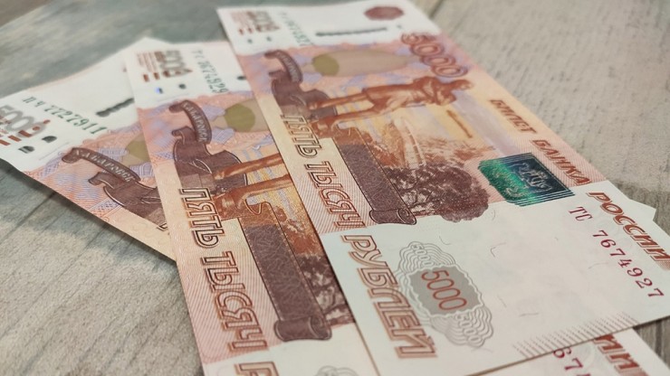 Стало известно, у кого больше всего выросли зарплаты весной в Тверской области - новости ТИА