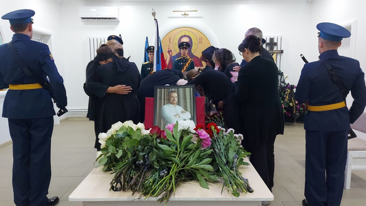 В Тверской области похоронили погибшего в СВО контрактника Илью Рогозина - новости ТИА