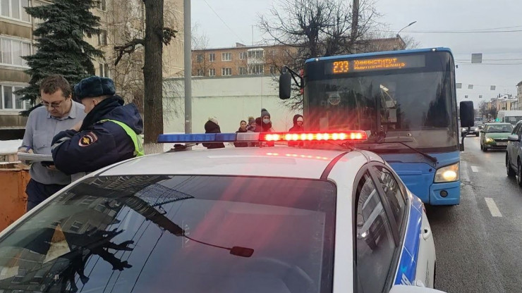 В Твери проверяли автобусы - новости ТИА