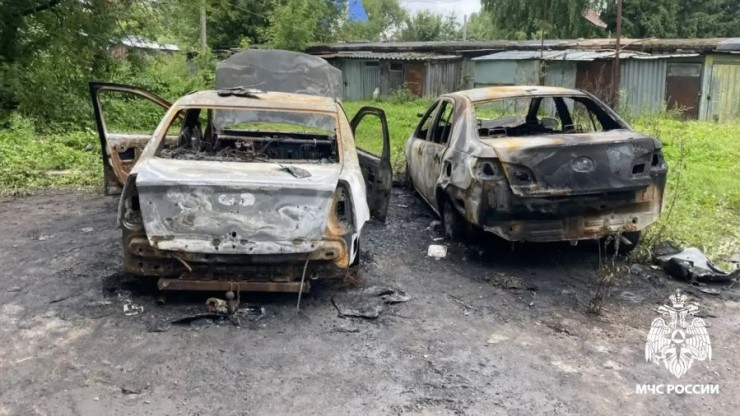 В Тверской области непотушенная сигарета уничтожила два авто - новости ТИА