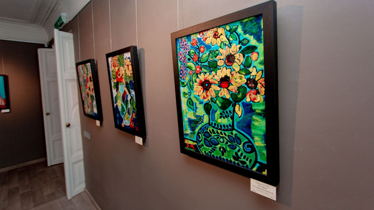 В Твери открылась выставка художественной эмали Зураба Церетели "Радость жизни" - новости ТИА