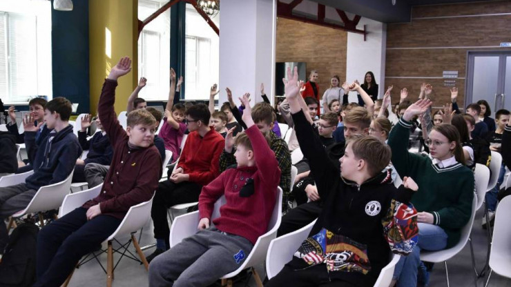 В Твери в технопарке "Кванториум" детям рассказали о цифровом мошенничестве - новости ТИА