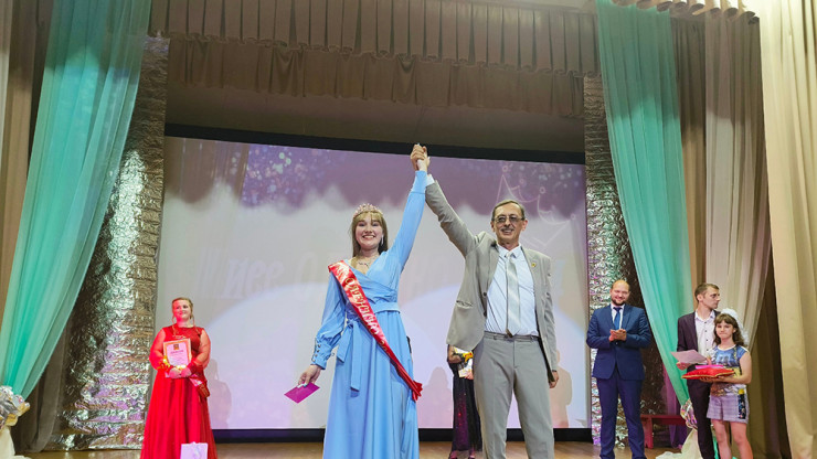 В Тверской области "Мисс Оленино" стала выпускница 11 класса - новости ТИА