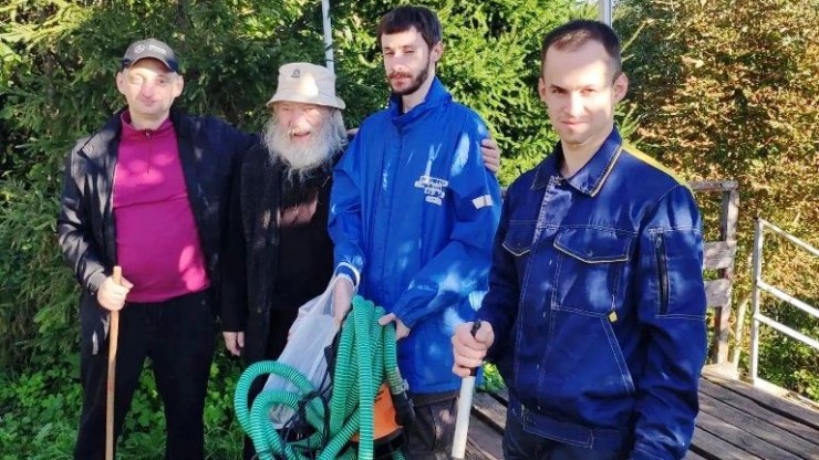 В Тверской области паломники очистили купель чудотворного источника - новости ТИА