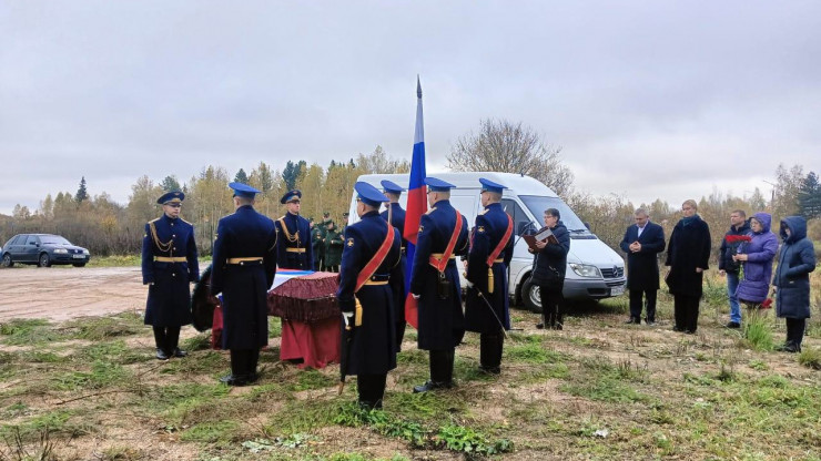 В Калязине похоронили погибшего в СВО земляка Даниила Бутылкина - новости ТИА