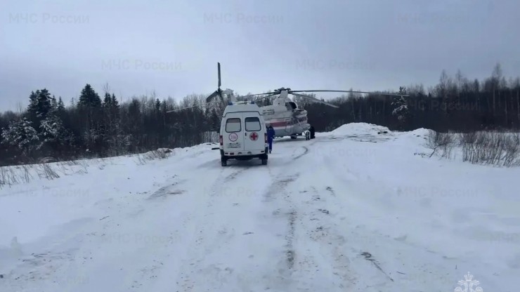 Санитарный вертолёт МЧС экстренно доставил пациента из Осташкова во Ржев - новости ТИА
