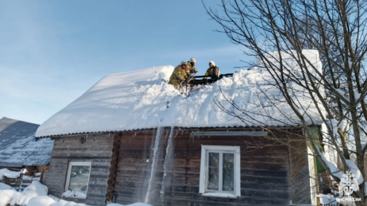 Огнеборцы спасли от огня дом в Тверской области - новости ТИА