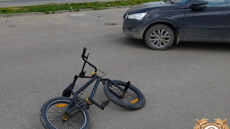 В Твери несовершеннолетний водитель автомобиля сбил 10-летнего велосипедиста - новости ТИА