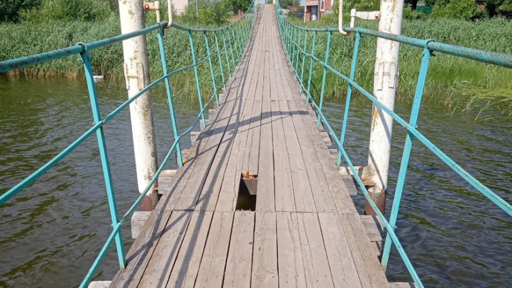 В Тверской области администрацию округа вынудили взять на баланс подвесной мост - новости ТИА