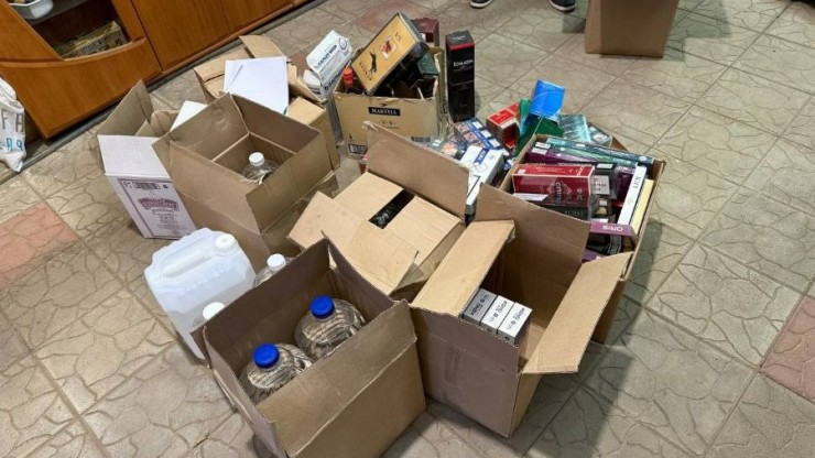 В Ржеве силовики пресекли распространение контрафактного алкоголя и табака - новости ТИА