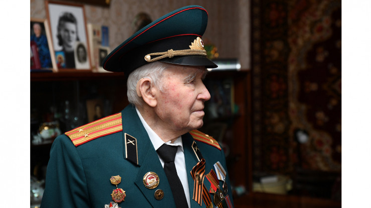 Ветеран ВОВ Иван Овинников отметил 97 лет - новости ТИА