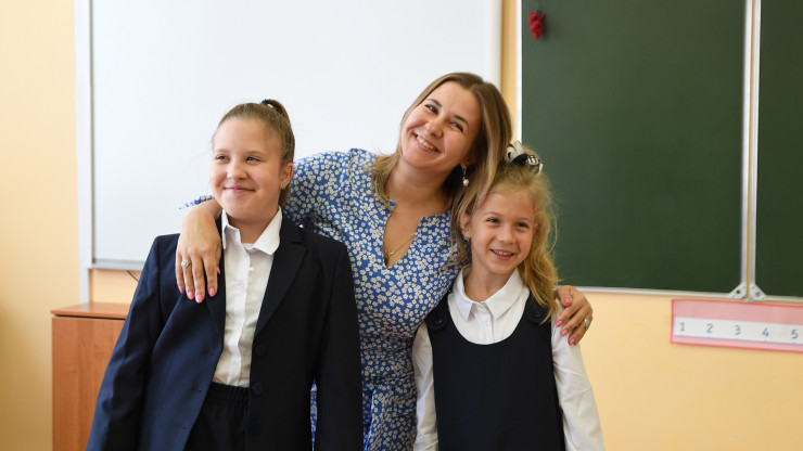 В Тверской области начали выдавать бесплатную школьную форму - новости ТИА