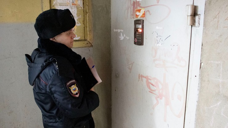Жительница Тверской области за несколько тысяч сделала иностранца отцом своей дочери - новости ТИА