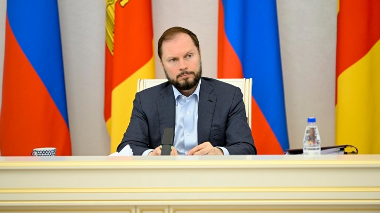 Виталий Королев расширил программу ремонта тверских образовательных учреждений - новости ТИА